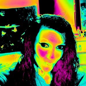 Meet your Posher, Gina